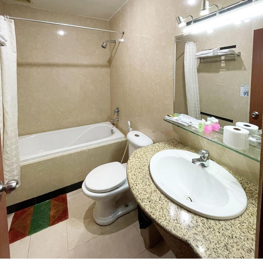 Ocean Bay Hotel Нячанг Экстерьер фото